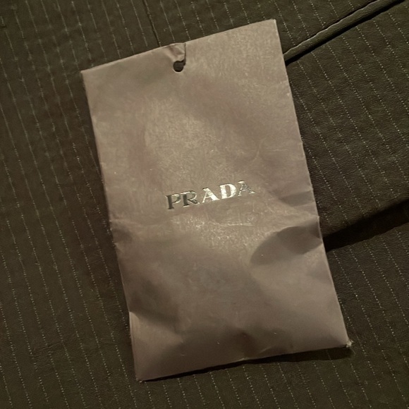 Prada men’s blazer - size 54L - Black with subtle pinstripes - Picture 9 of 16